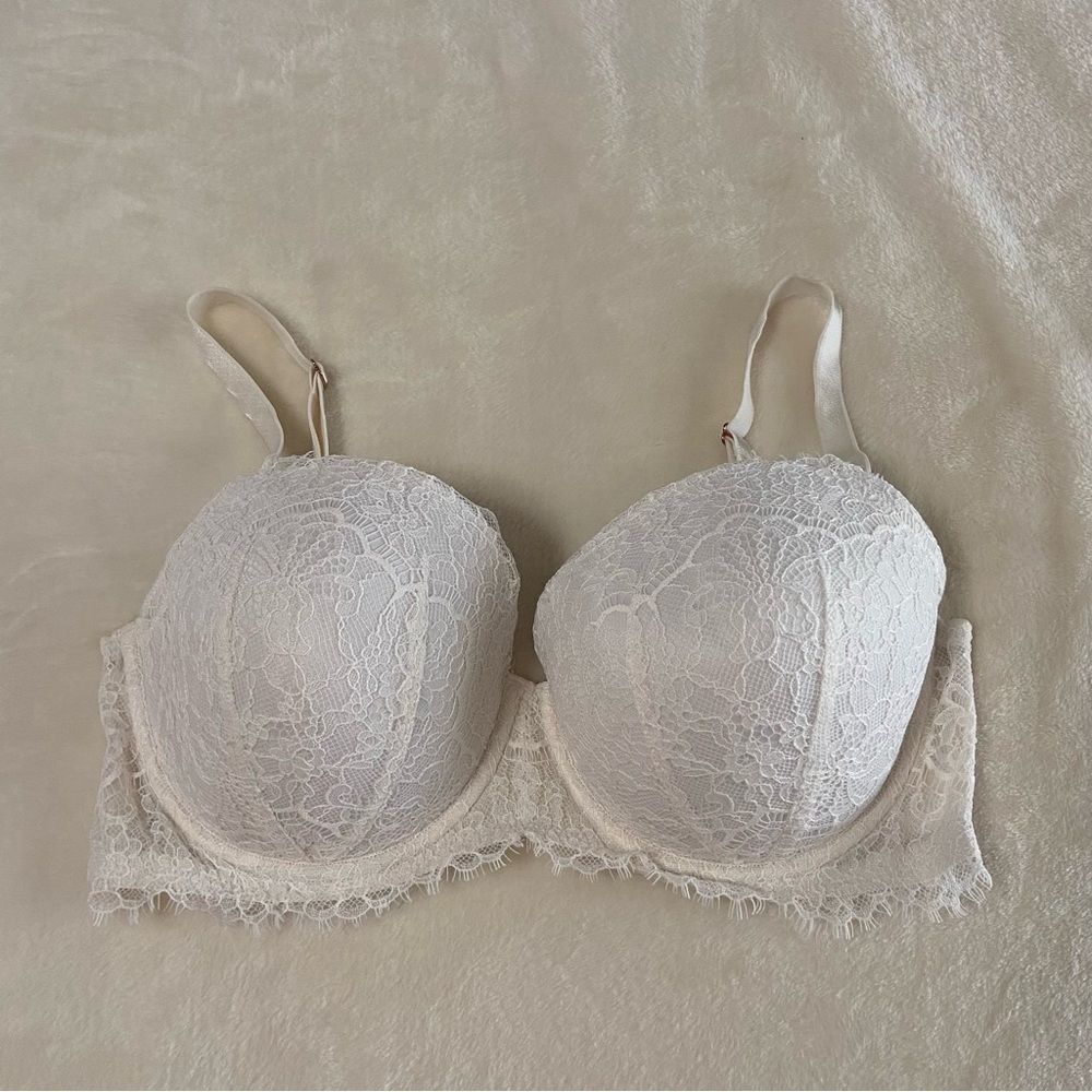 VICTORIA’S SECRETS‎ / Cream Dream Angles Lined Demi Bra Size 36DD